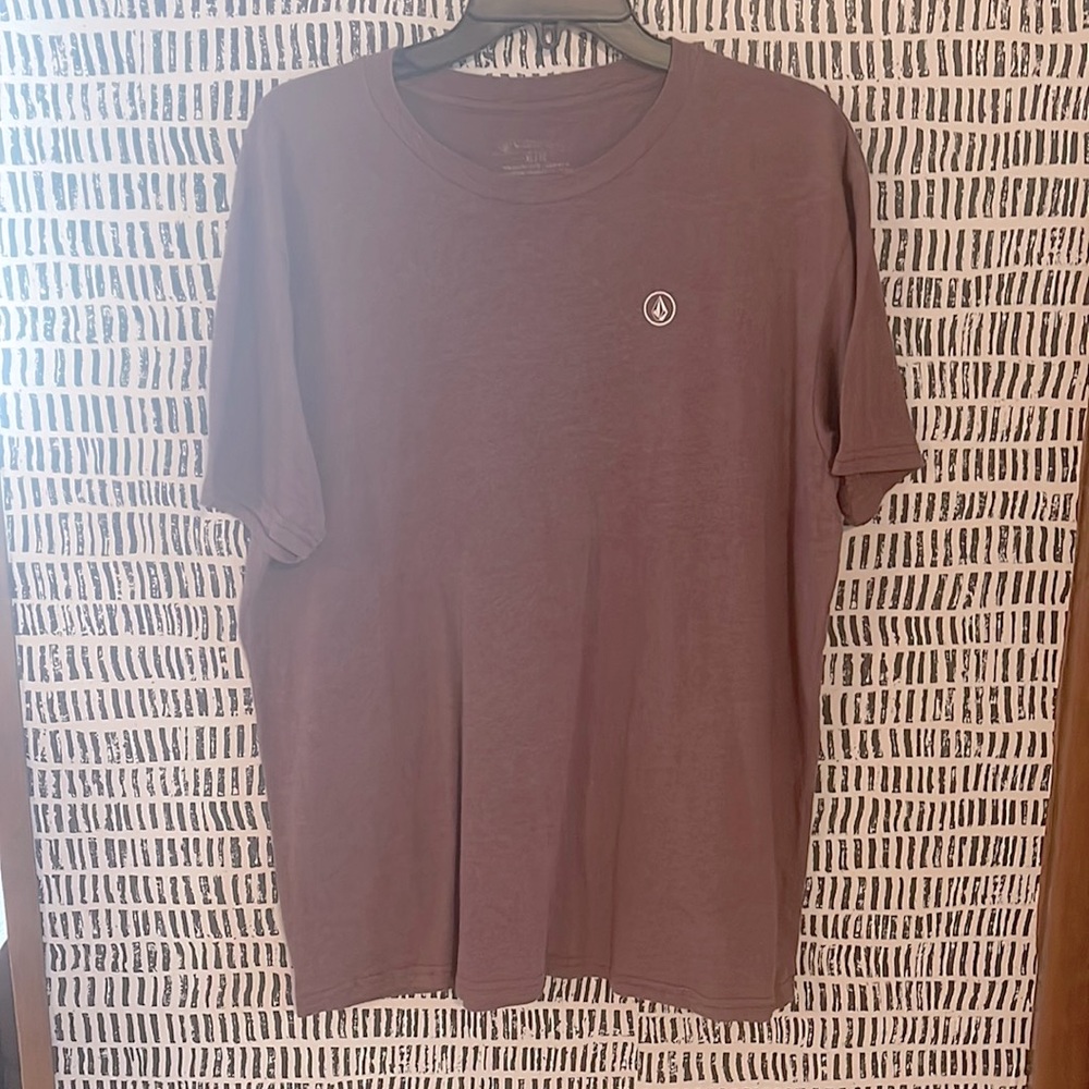 Mauve color t shirt (XL).
